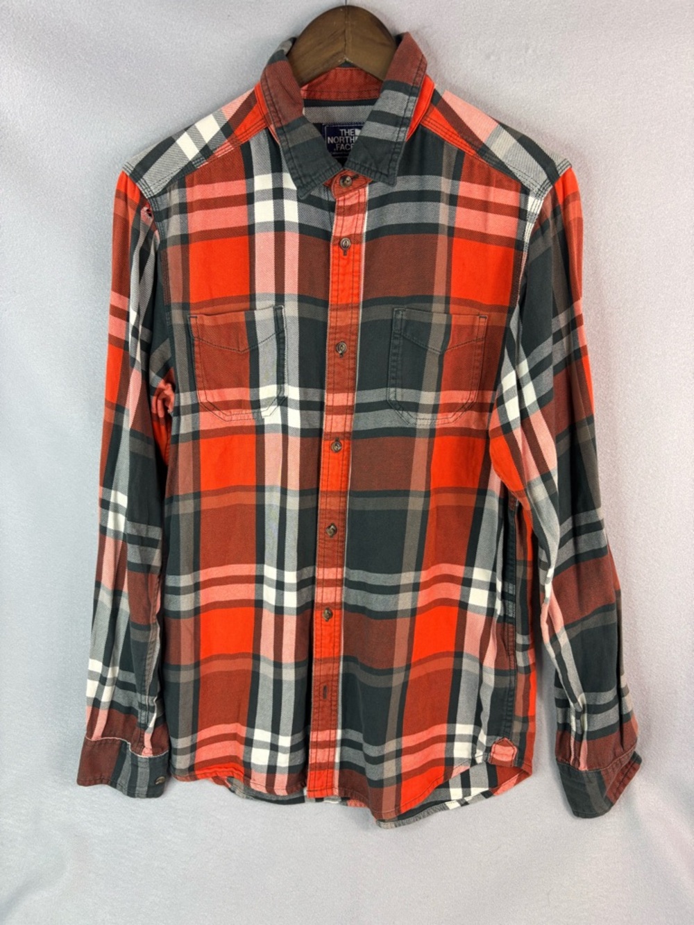 The North Face S Men’s Flannel Long Orange Gray Plaid Pocked Button-Down Shirt